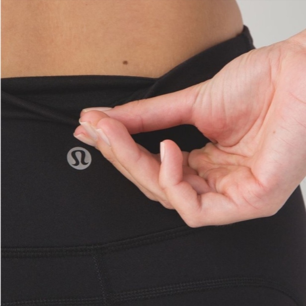 Womens Lululemon Gather & Crow Crop Leggings